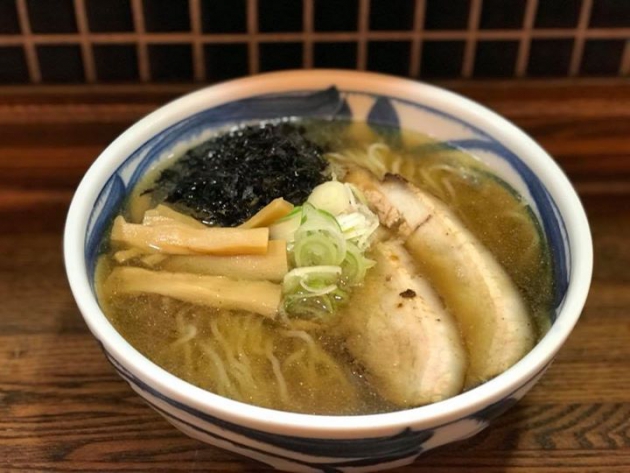 本日は週末限定ラーメン発売します。